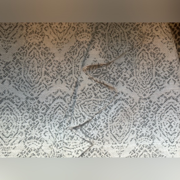 maje NWOT xs/34 Tweed Ruffle Front Mini Skirt - Picture 8 of 8